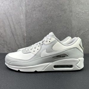 Nike Air Max 90 GTX Gore Tex Size 8.5 Mens Photon Dust Summit White Sneakers